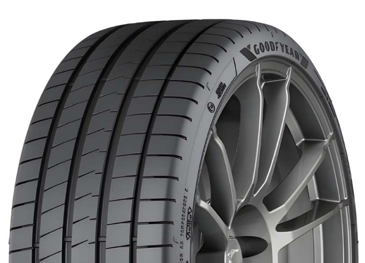 MX GOYE  225/40 R 19  EAGLE F1 ASYMMETRIC 6